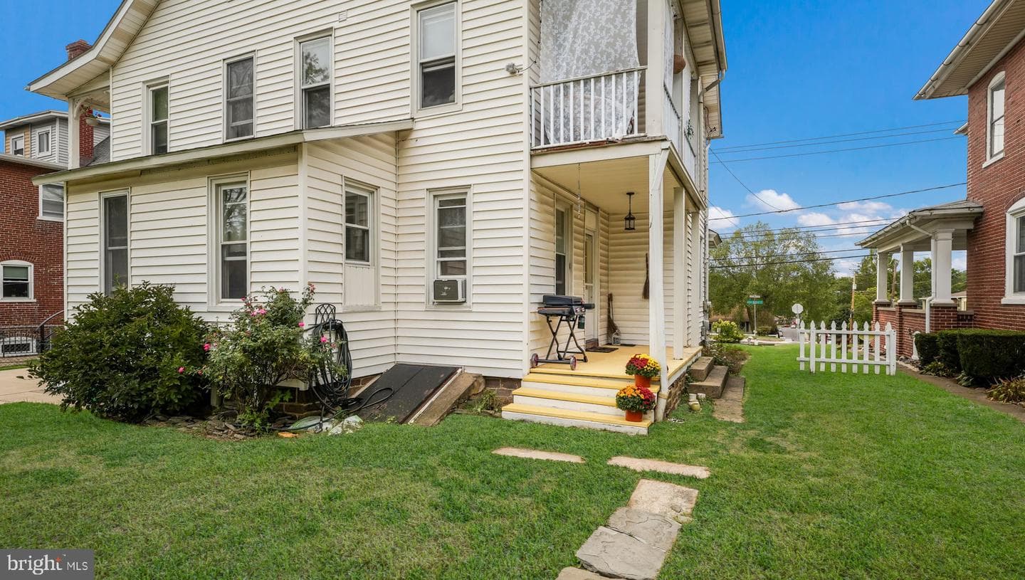 428 E Broad Street photo 25