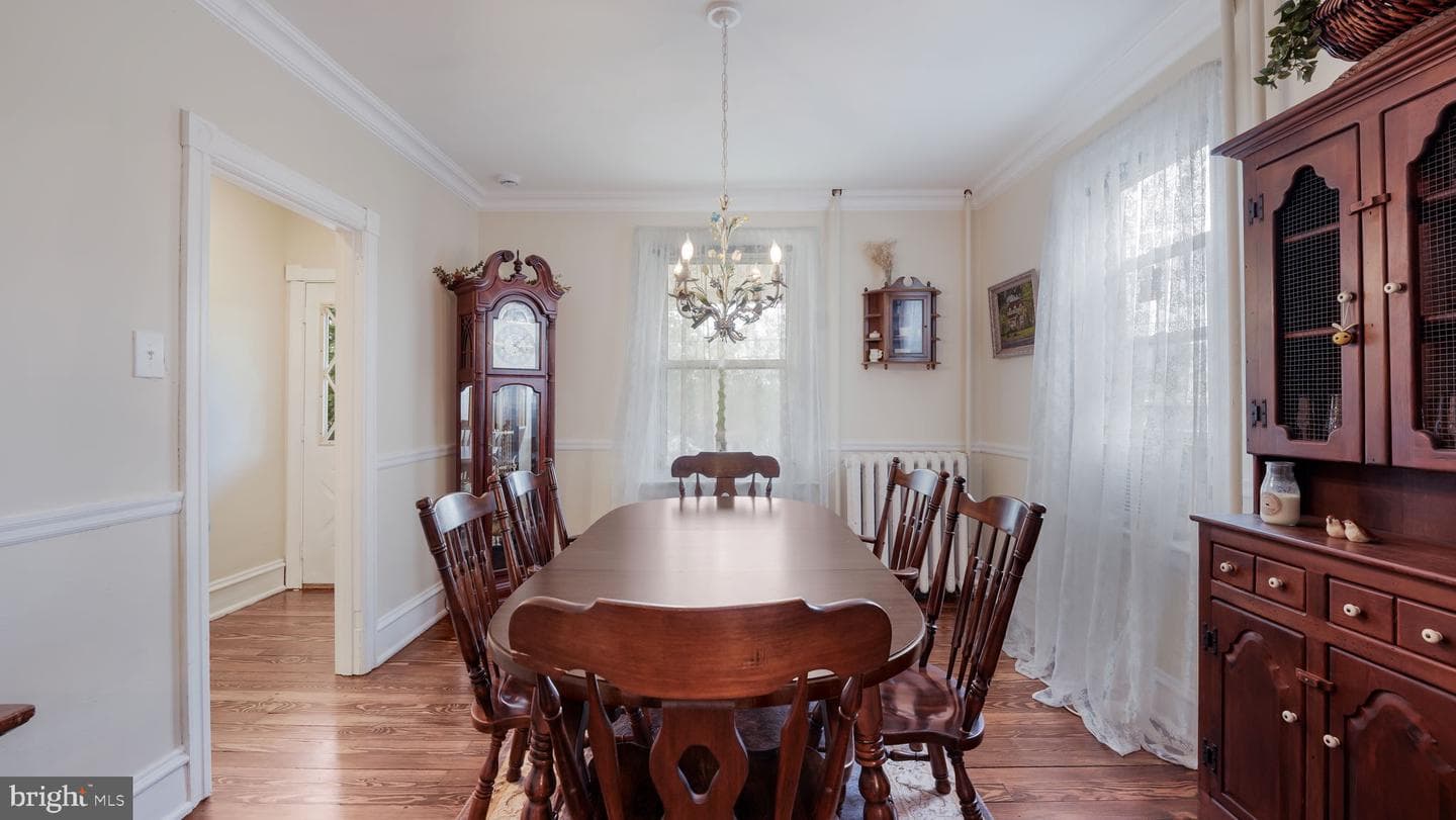 428 E Broad Street photo 9