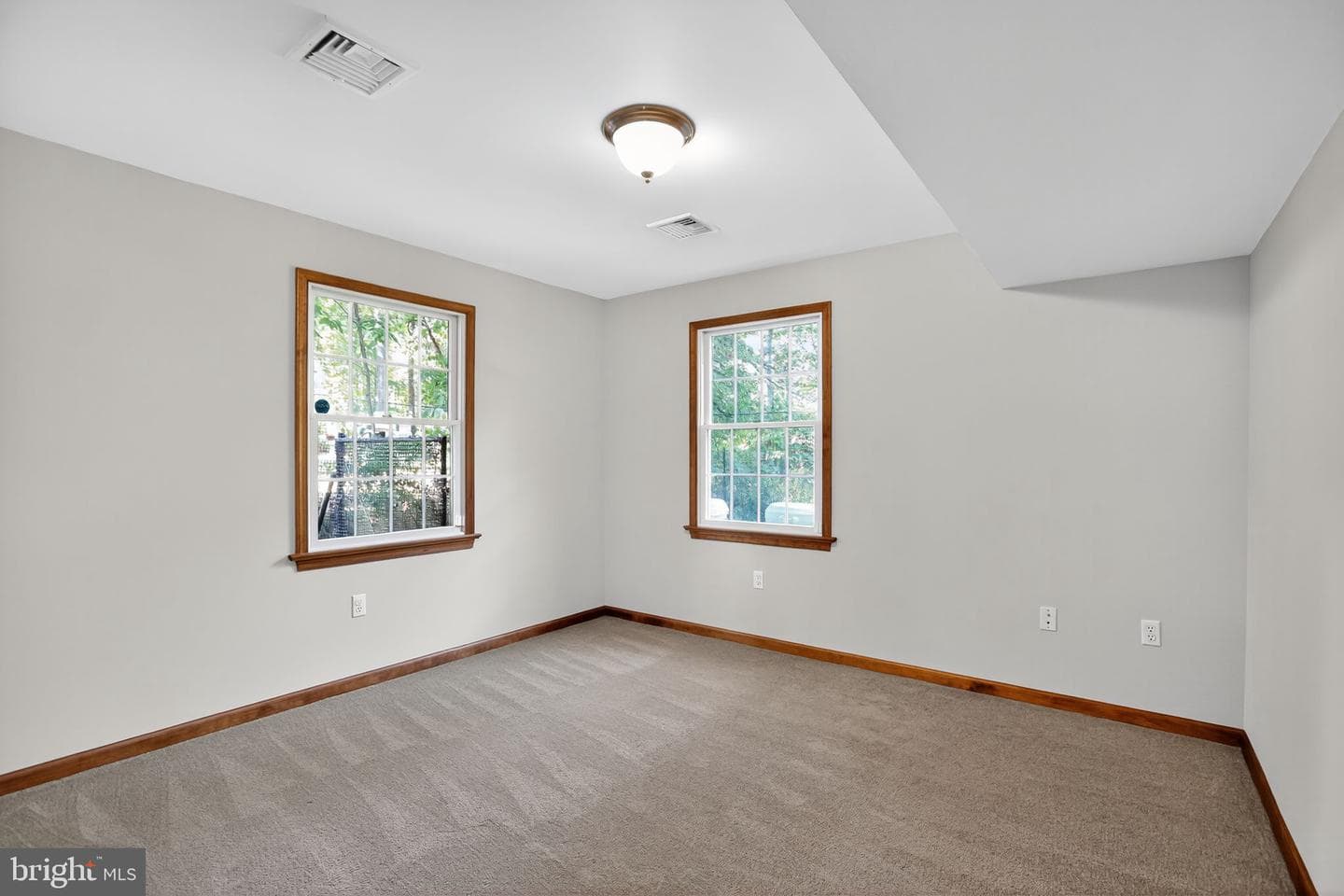 1709 Snyder Road photo 13