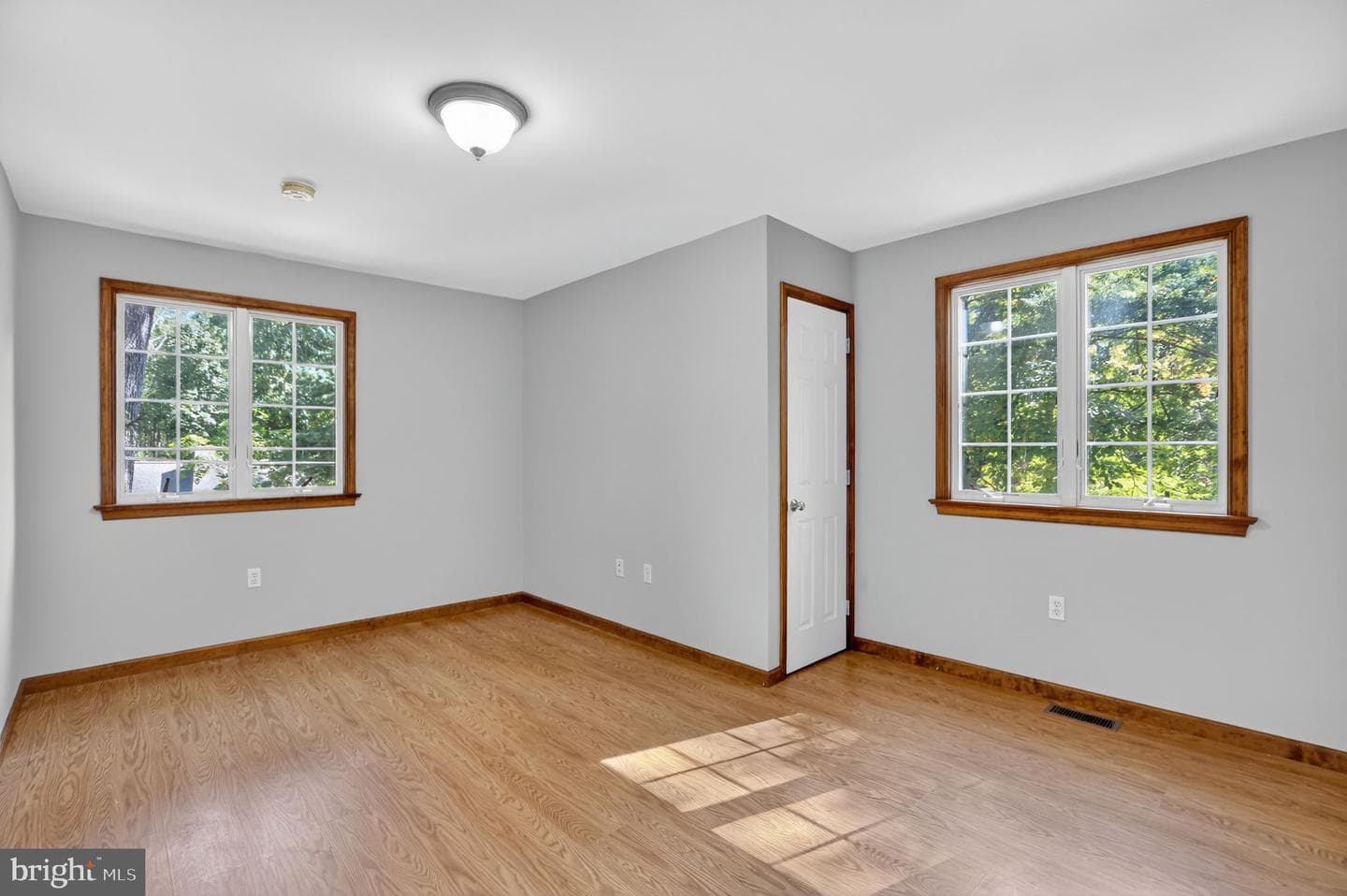 1709 Snyder Road photo 18