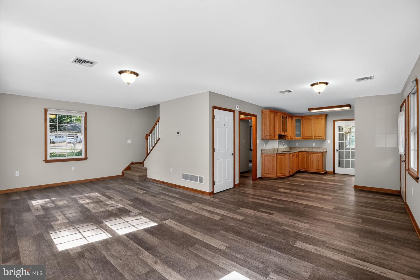 1709 Snyder Road photo 3