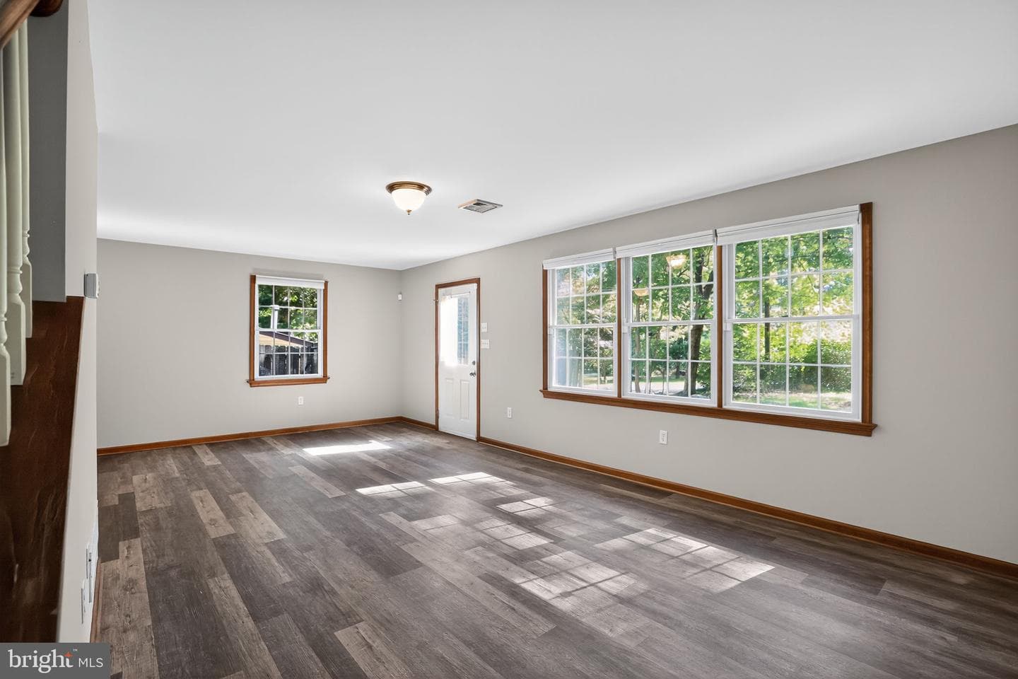 1709 Snyder Road photo 8