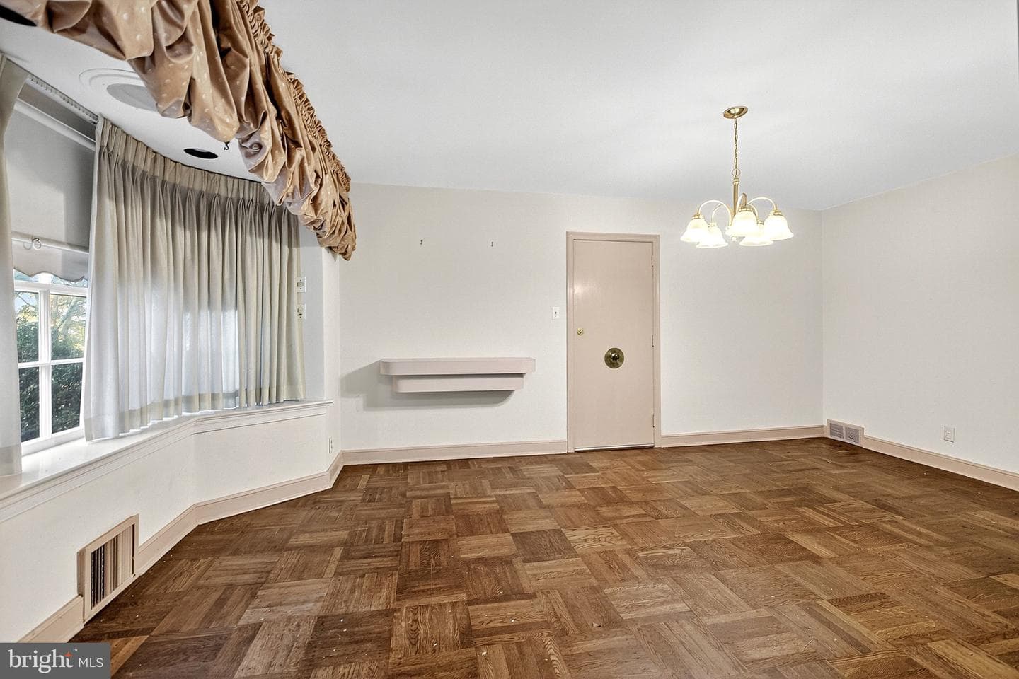 7815 Gayl Road photo 11