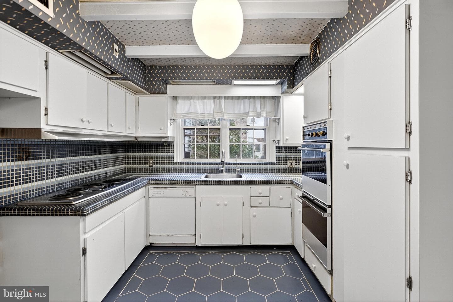 7815 Gayl Road photo 13