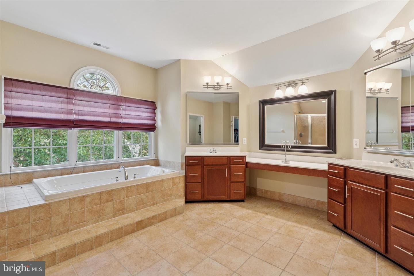 206 Rivercrest Drive photo 30
