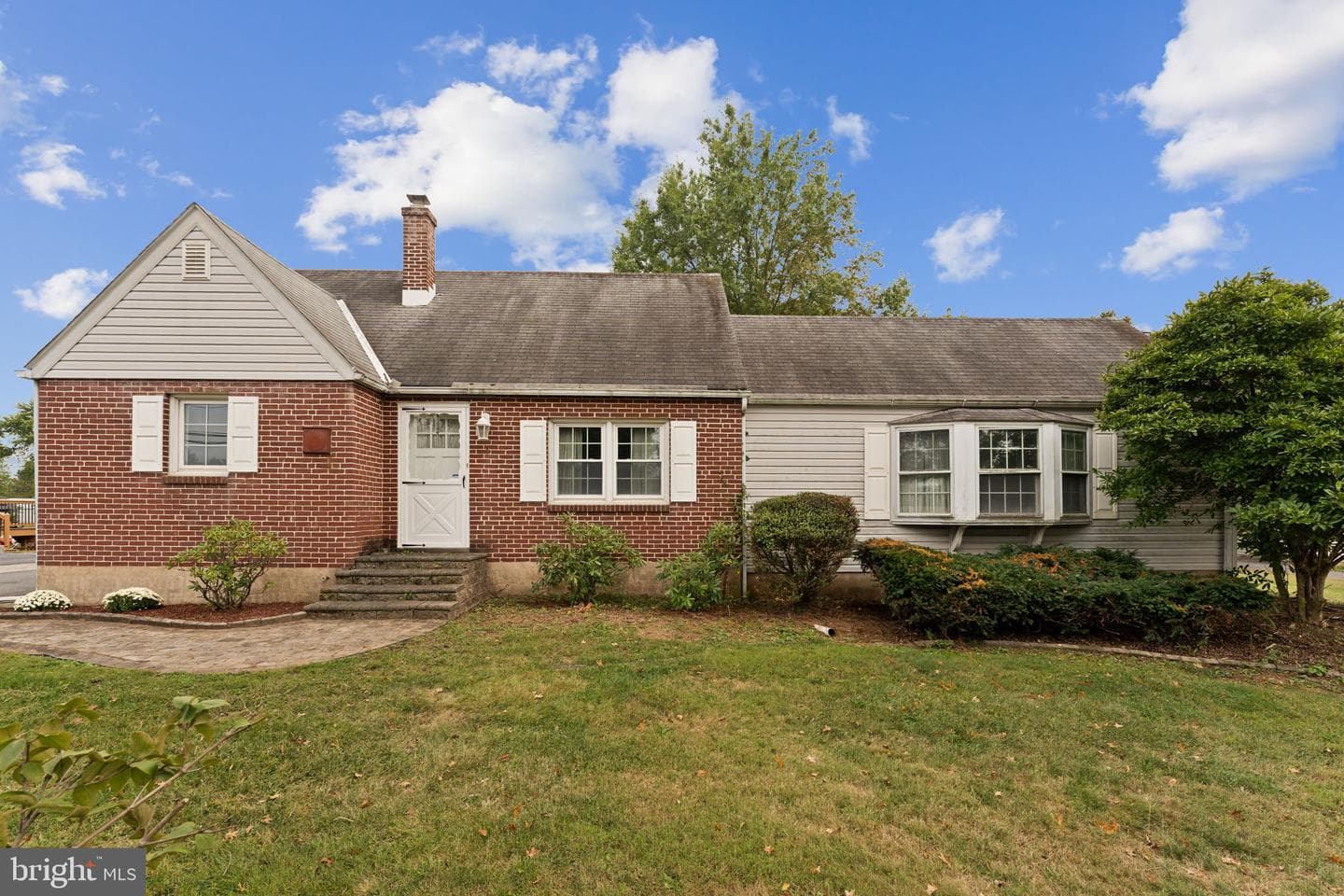 108 Jackson Road photo 1