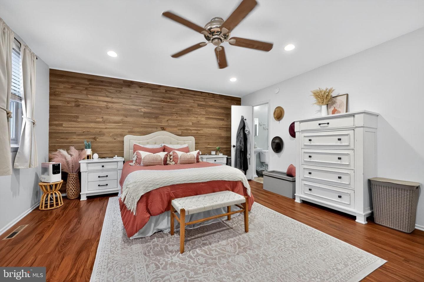 309 Woodside Circle photo 18