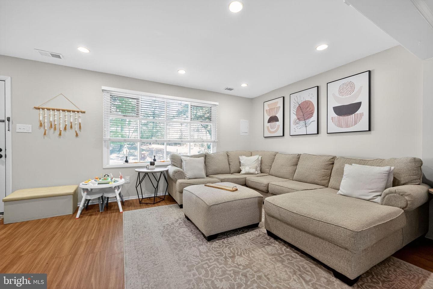 309 Woodside Circle photo 3