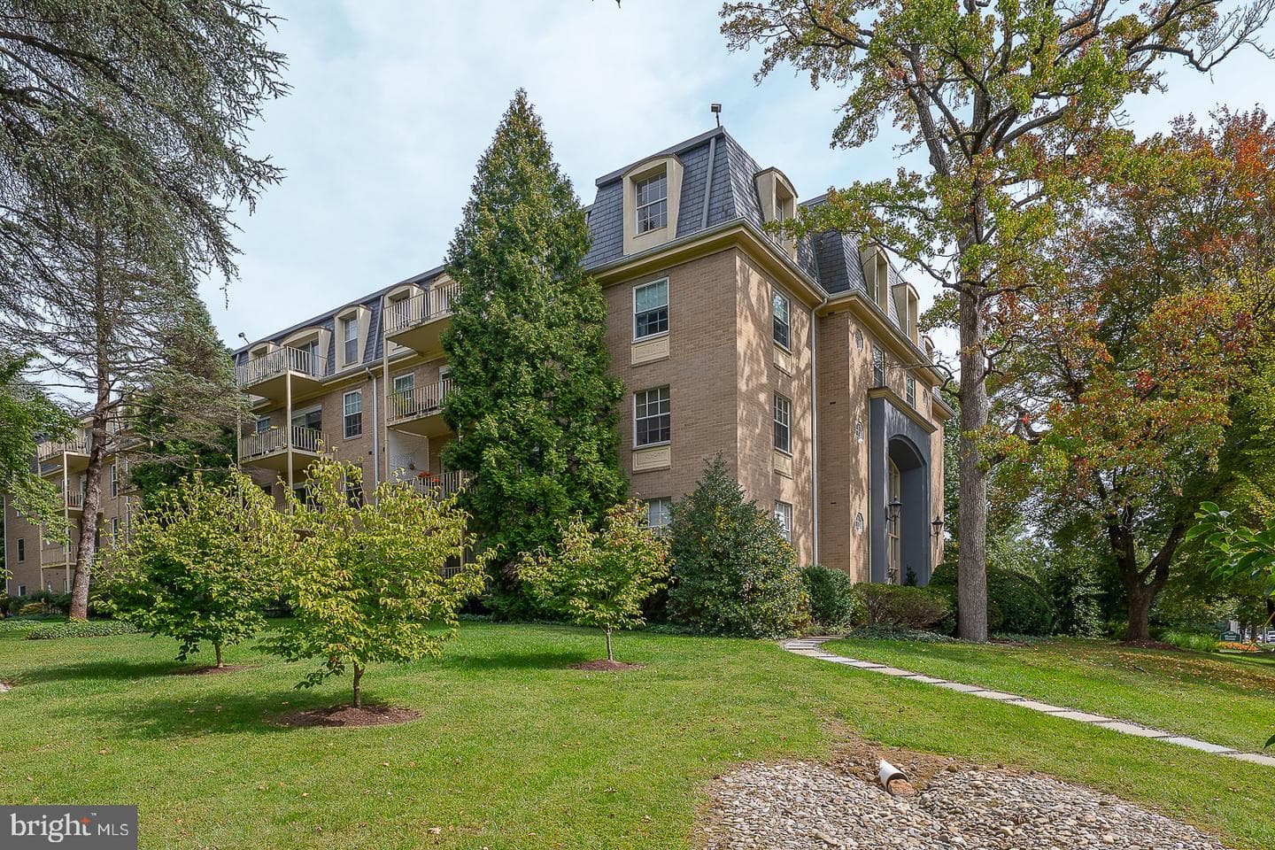449 W Montgomery Avenue #201 photo 1