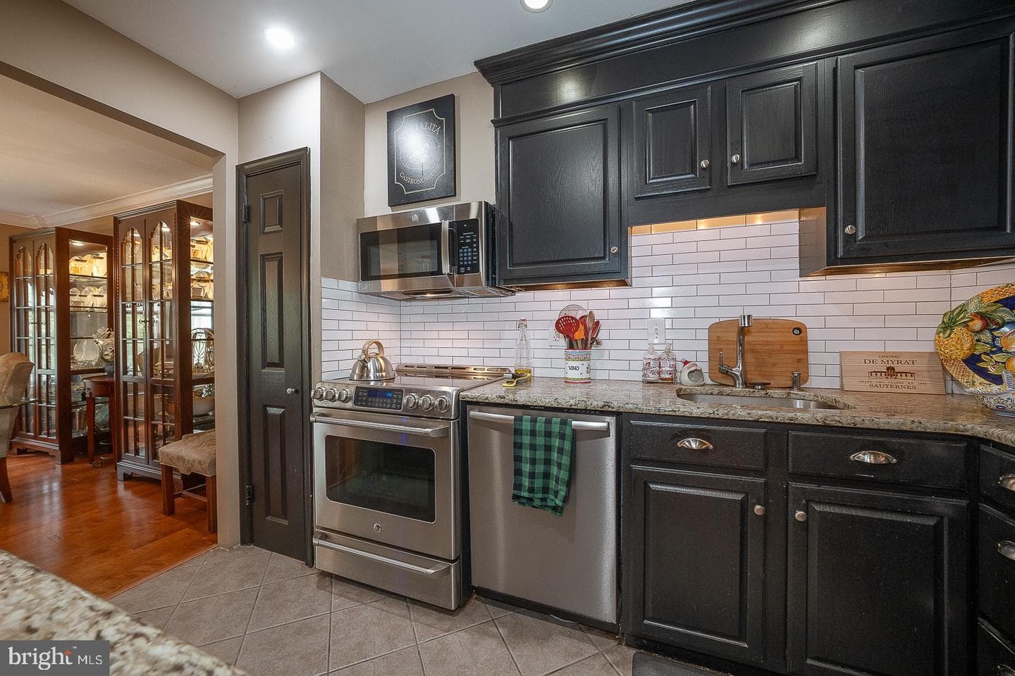 449 W Montgomery Avenue #201 photo 19