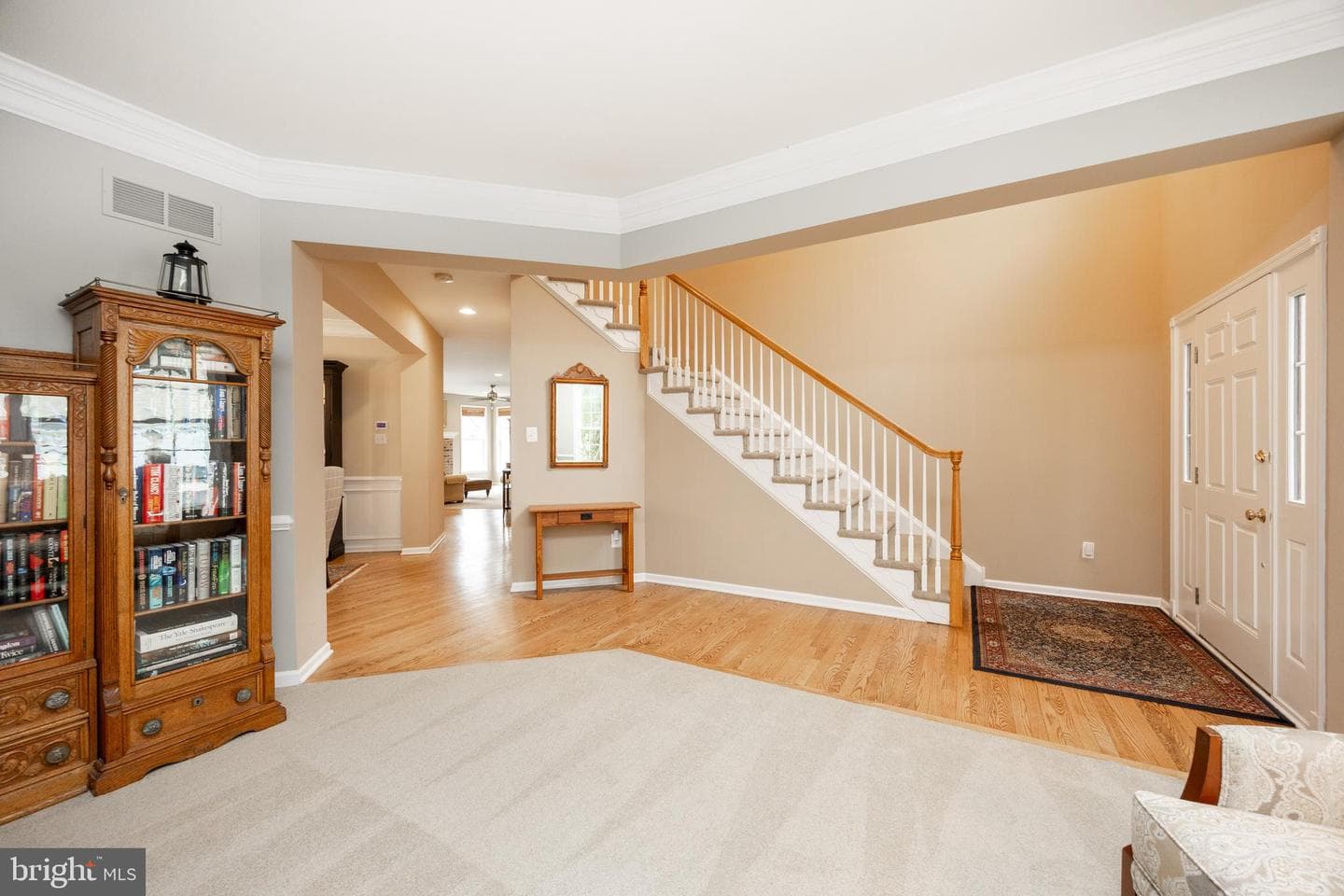 318 Quail Dr N photo 4