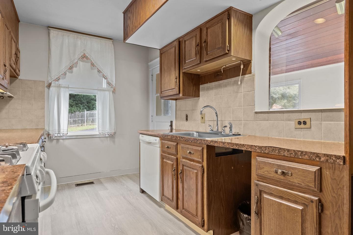 111 Tookany Creek Parkway photo 20