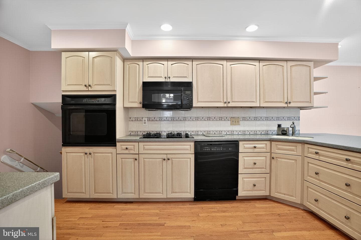 243 Jasper Road photo 7