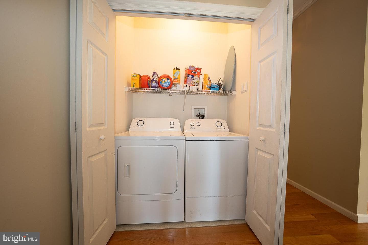 305 Summer Hill Drive photo 17