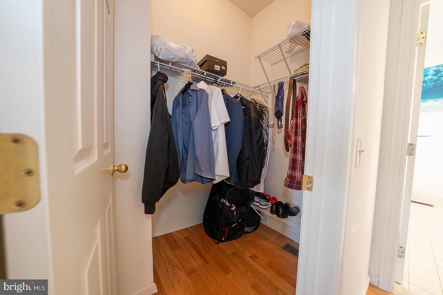 305 Summer Hill Drive photo 21