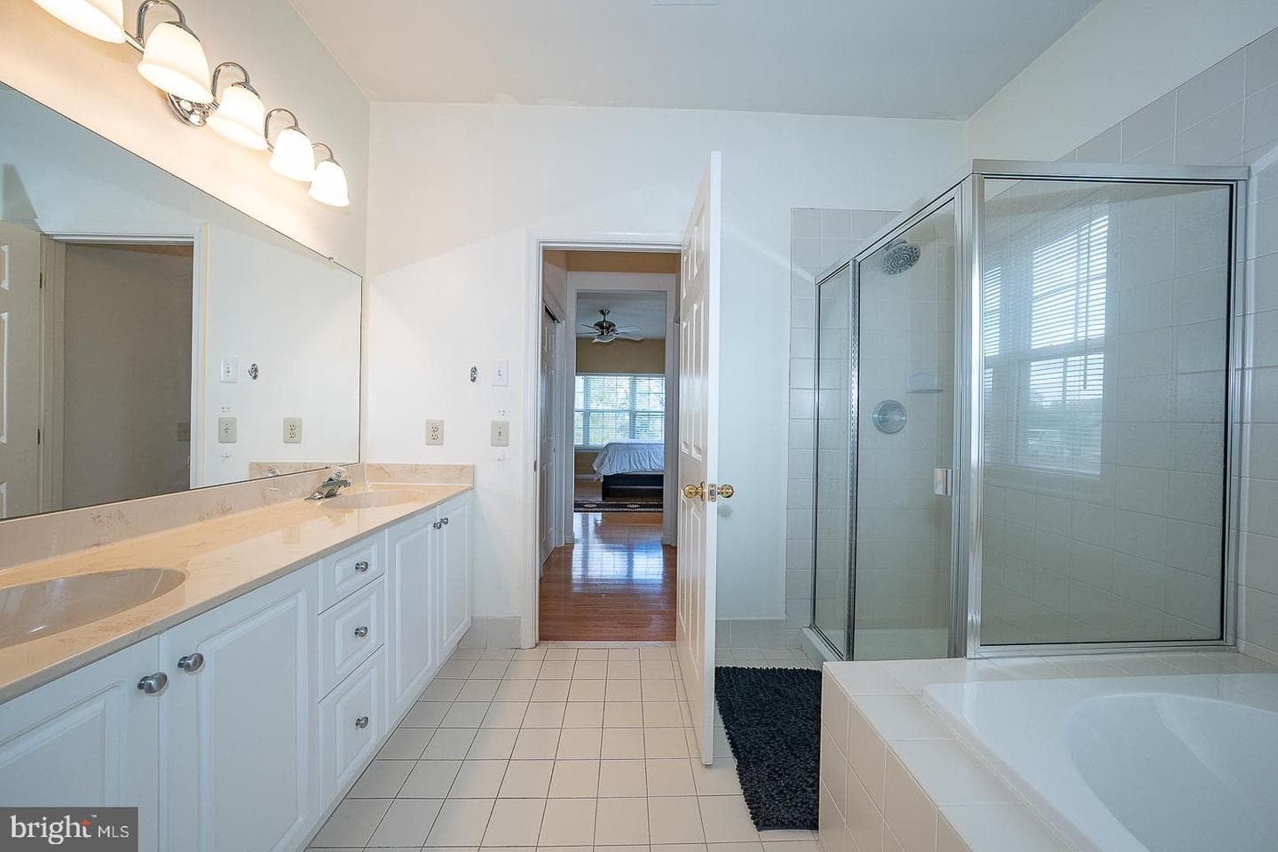 305 Summer Hill Drive photo 24