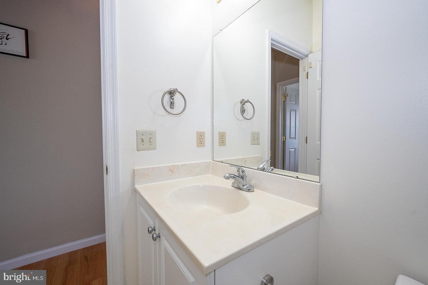 305 Summer Hill Drive photo 30