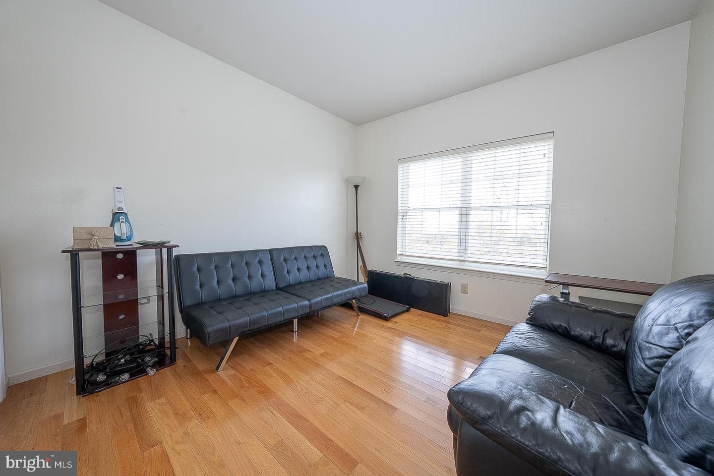 305 Summer Hill Drive photo 31