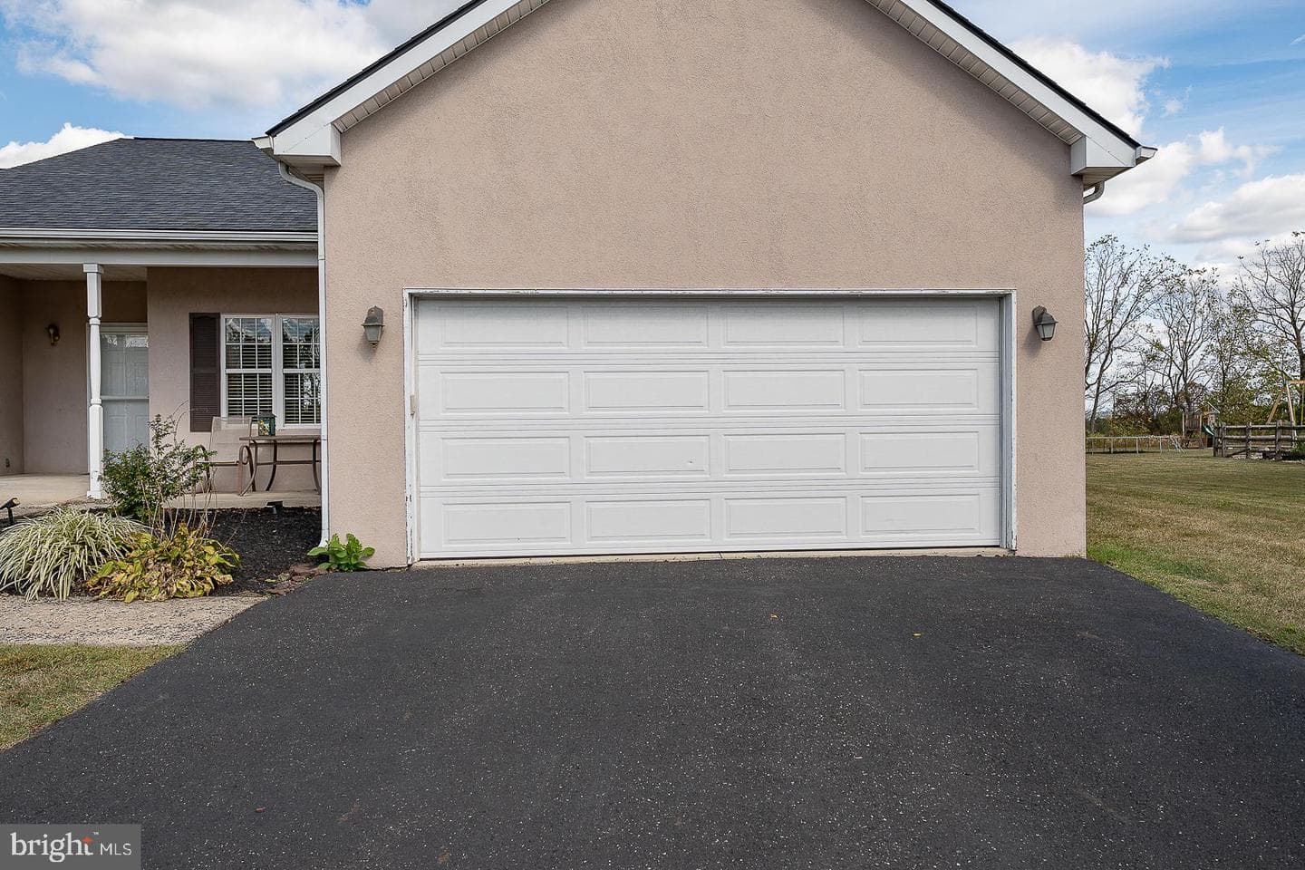 305 Summer Hill Drive photo 40