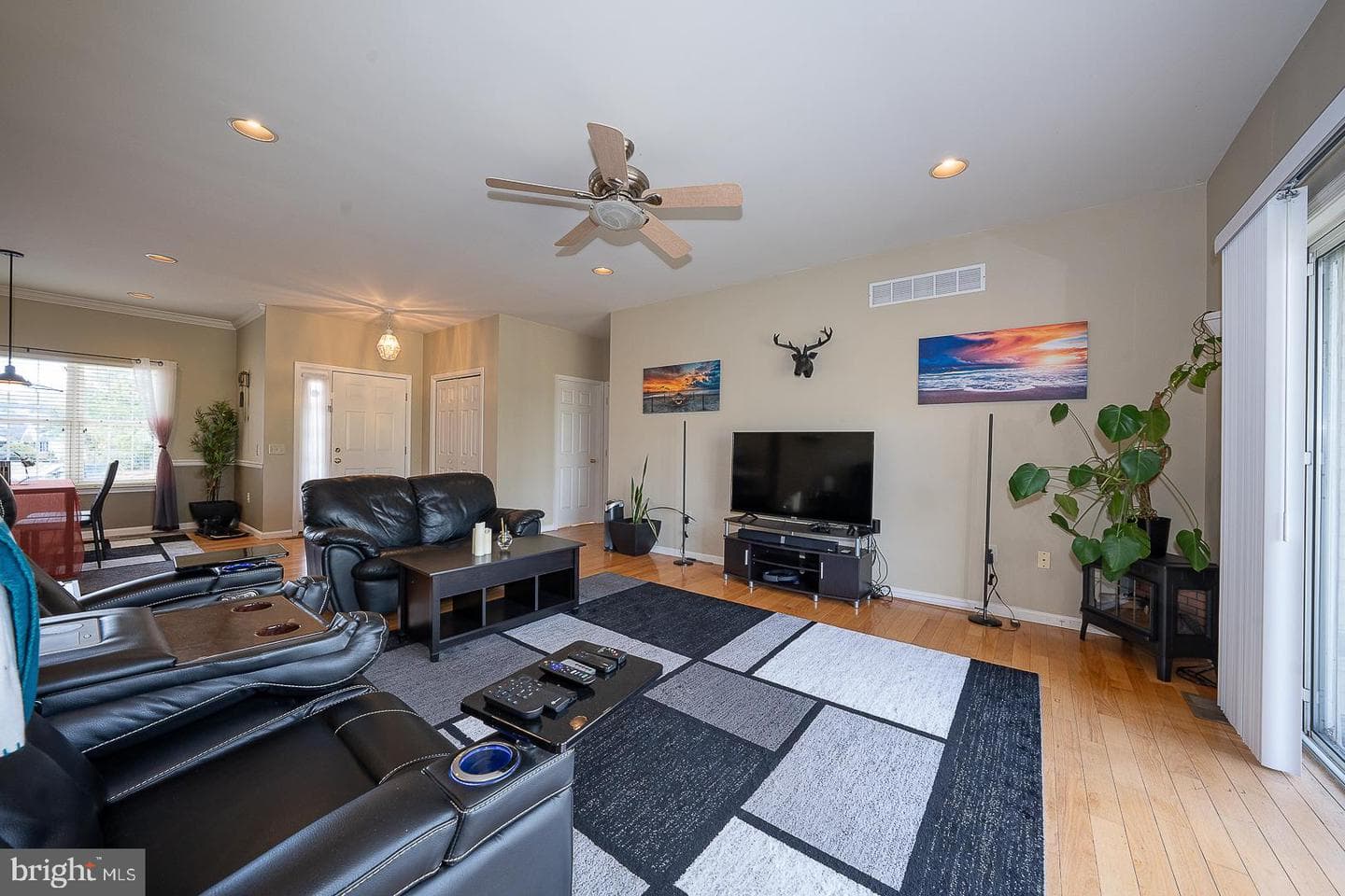 305 Summer Hill Drive photo 5