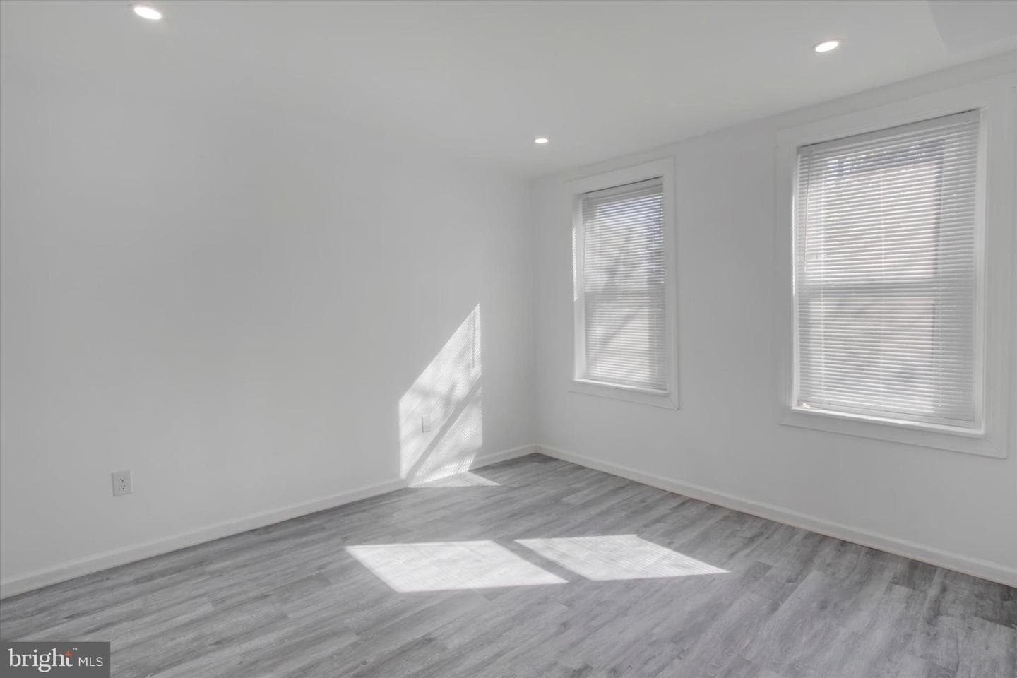 627 Chestnut Street photo 25