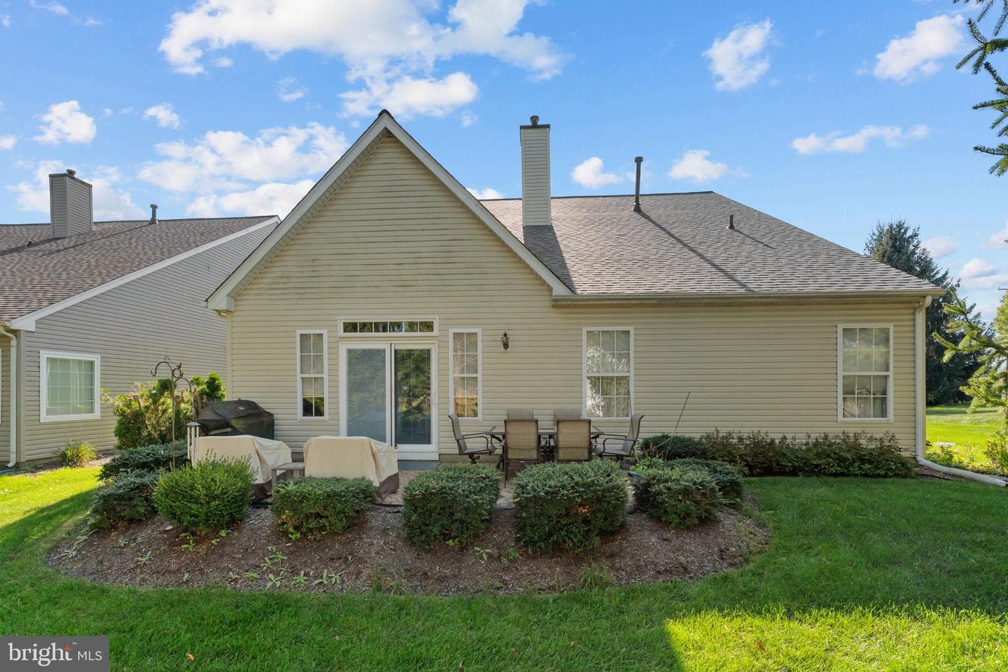 757 Village Avenue photo 36