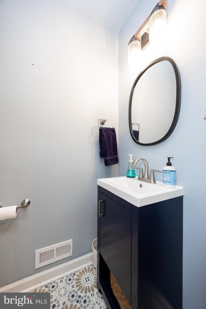 135 Winged Foot Court photo 14