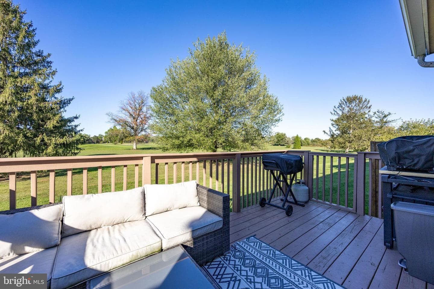 135 Winged Foot Court photo 32