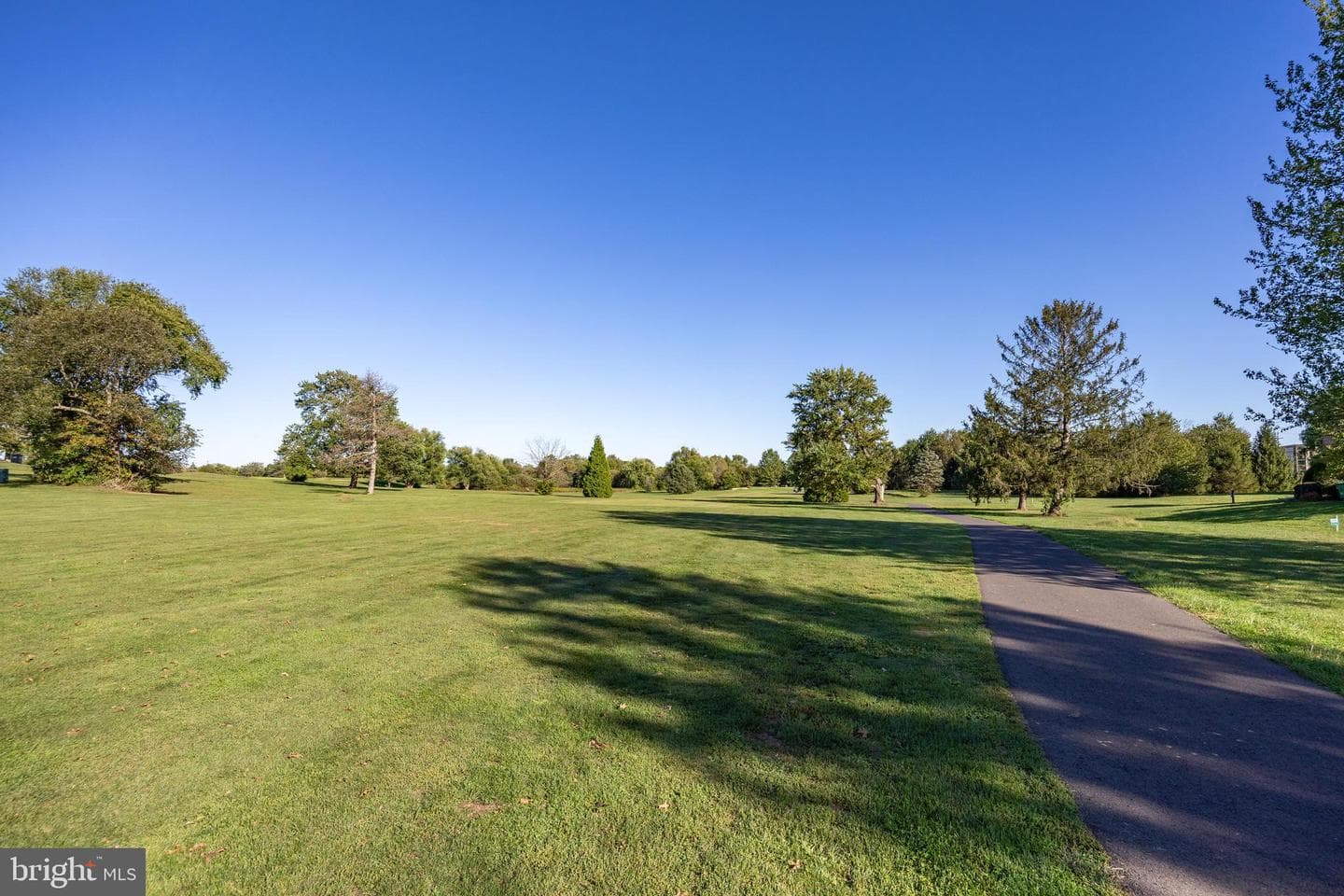 135 Winged Foot Court photo 36