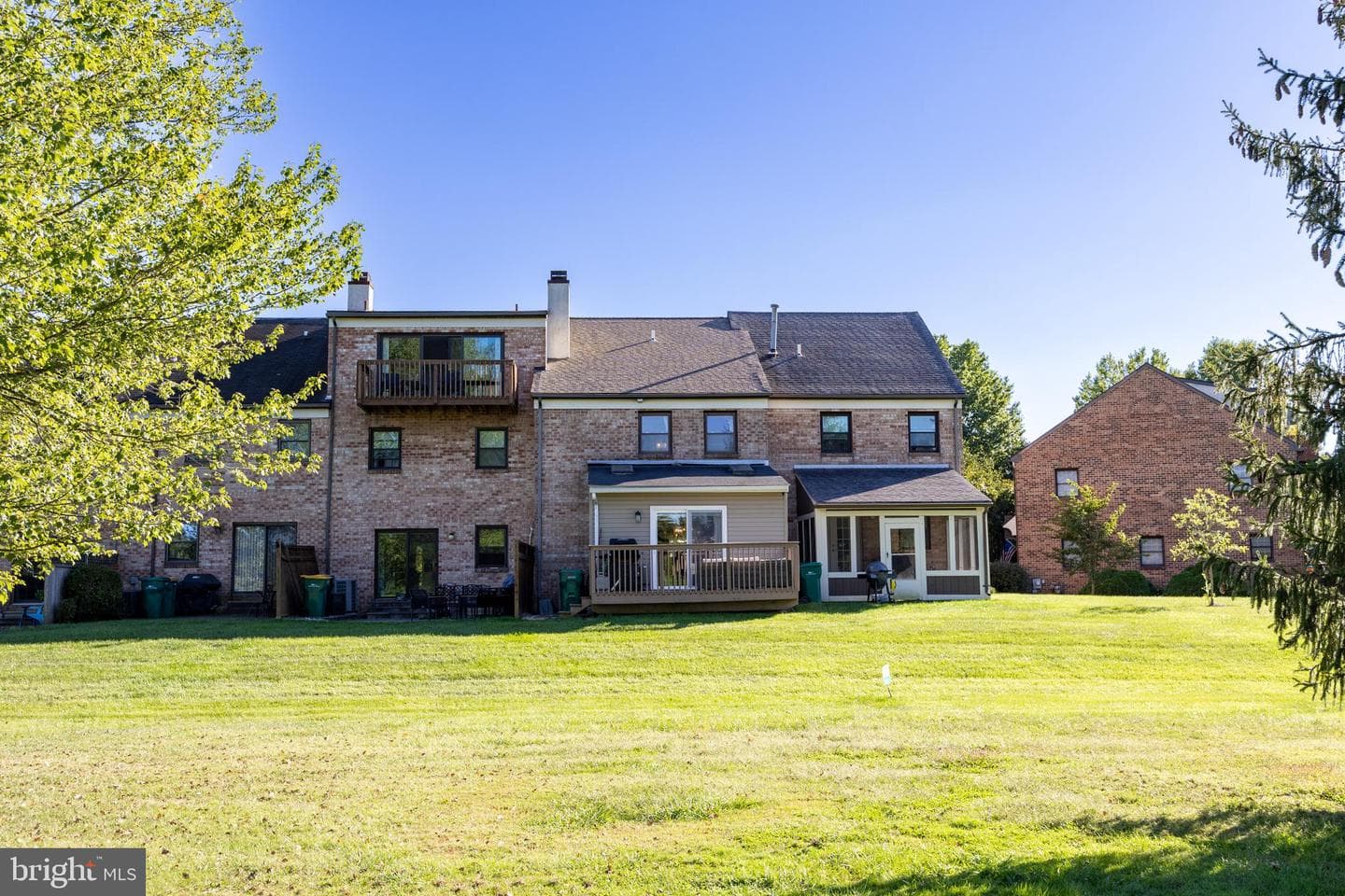 135 Winged Foot Court photo 38