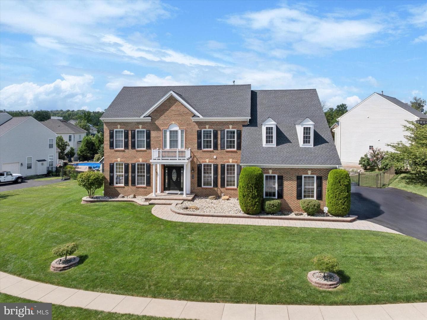 54 Bryce Way photo 2