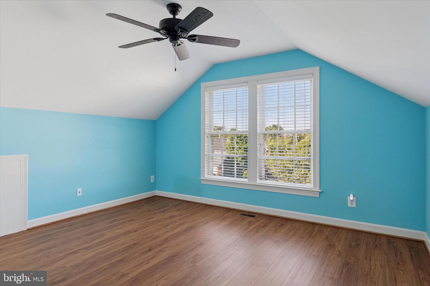 54 Bryce Way photo 25