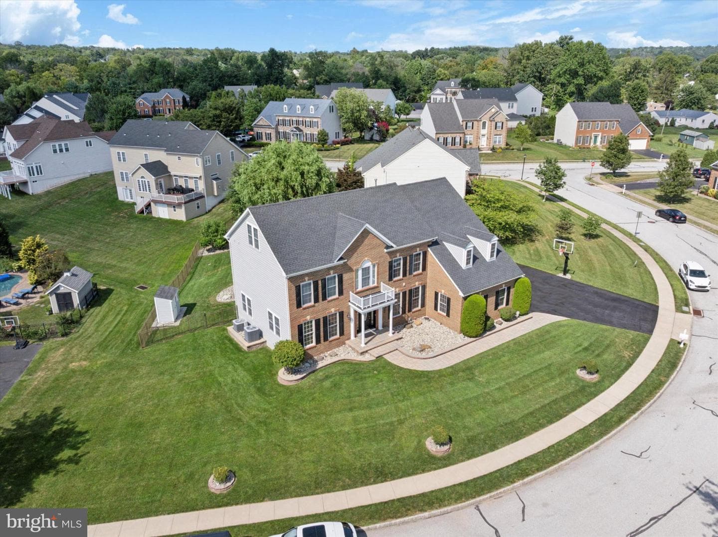 54 Bryce Way photo 3
