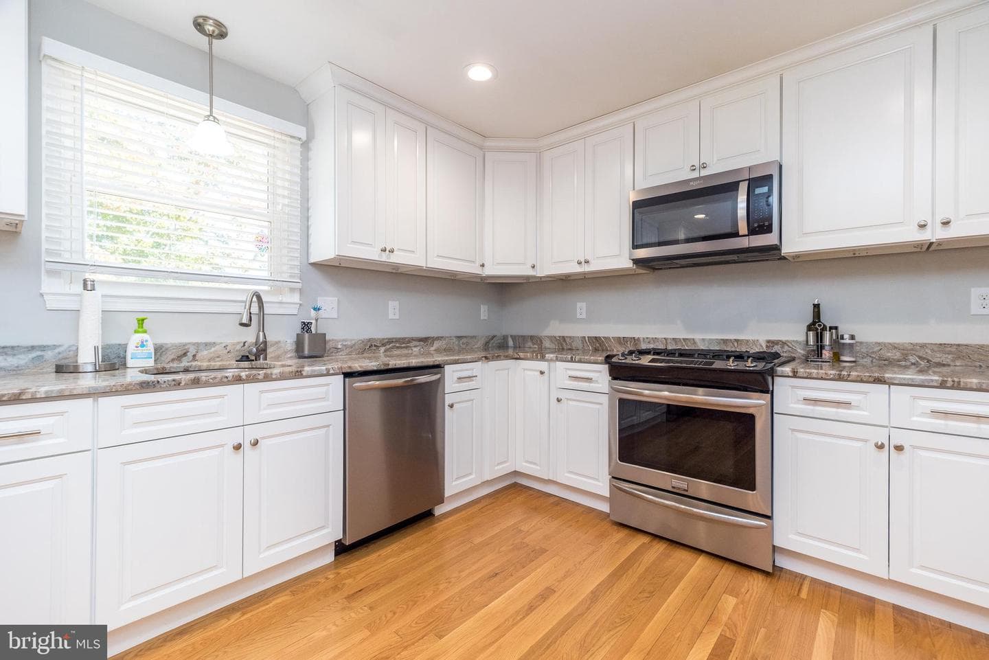 2812 Meyer Avenue photo 12