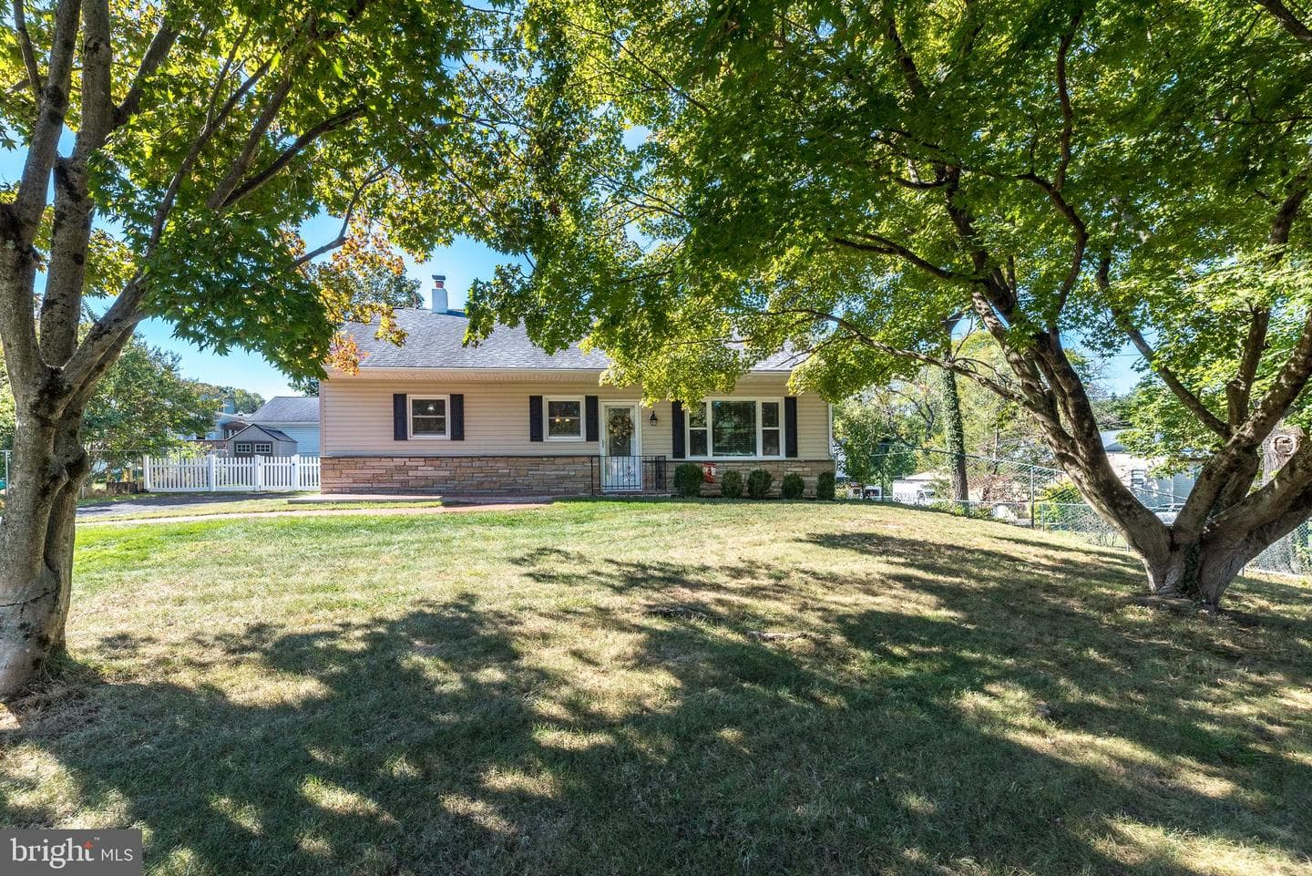 2812 Meyer Avenue photo 2