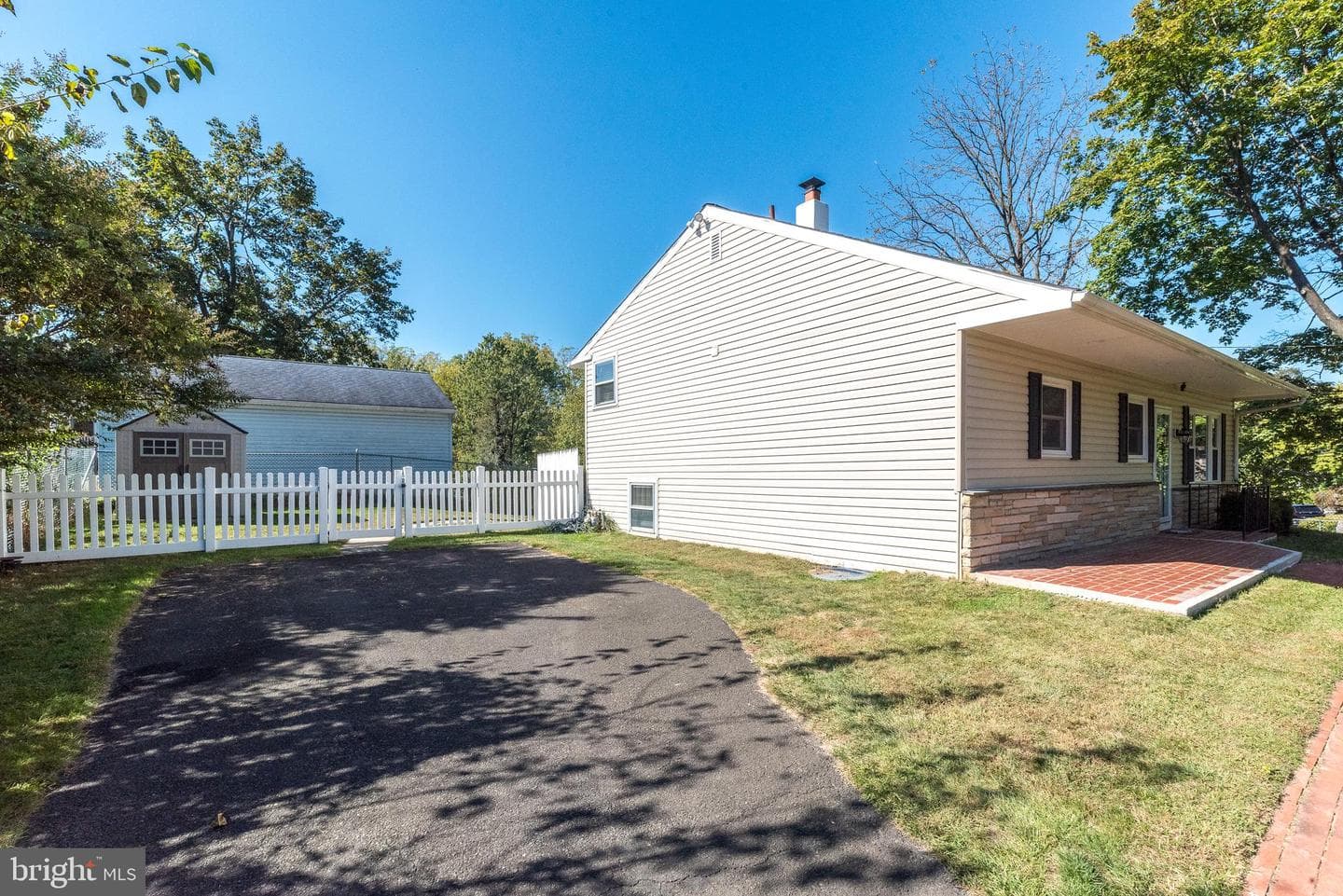 2812 Meyer Avenue photo 8