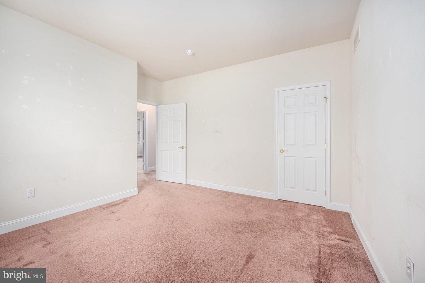 4388 Buttercup Circle photo 27