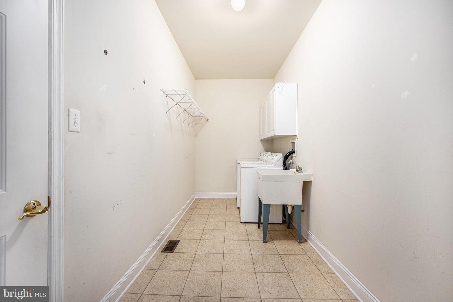 4388 Buttercup Circle photo 30