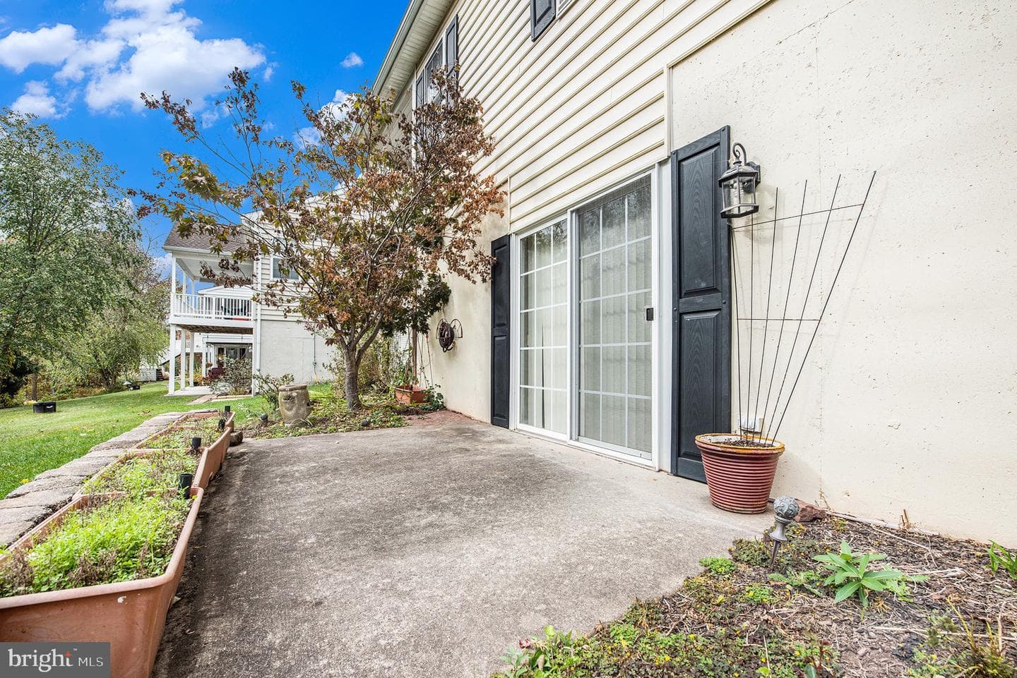 4388 Buttercup Circle photo 36