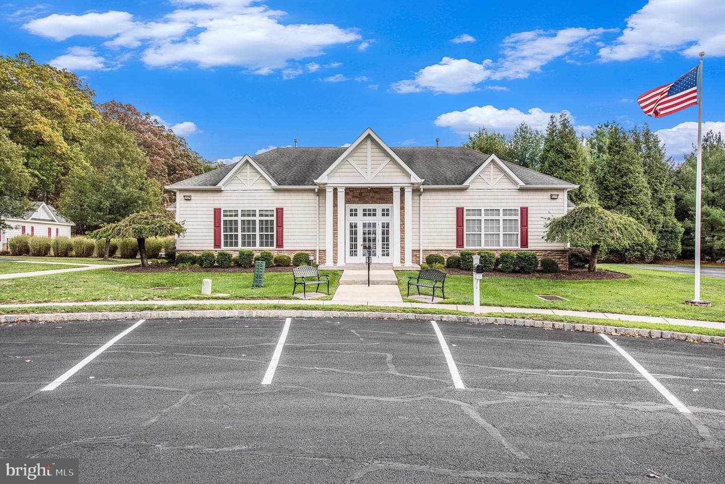 4388 Buttercup Circle photo 39
