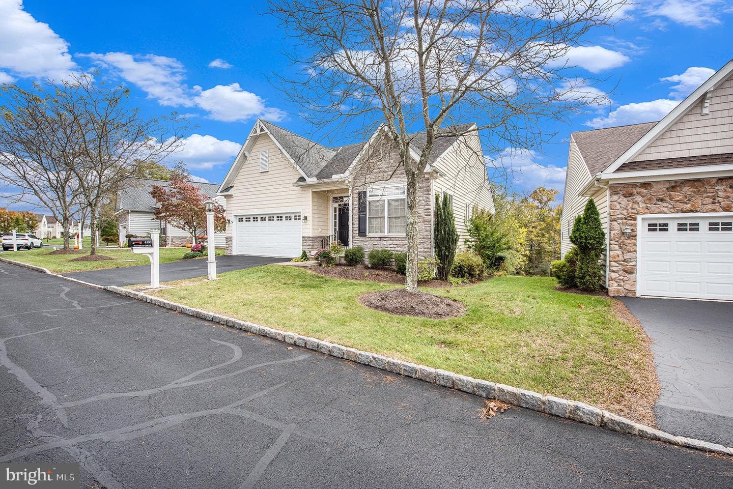 4388 Buttercup Circle photo 5