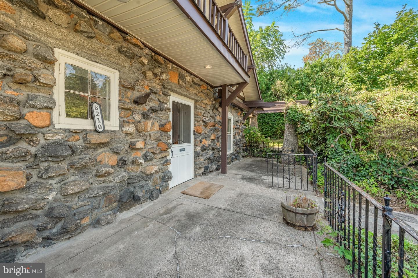 8210 Westminster Road photo 6