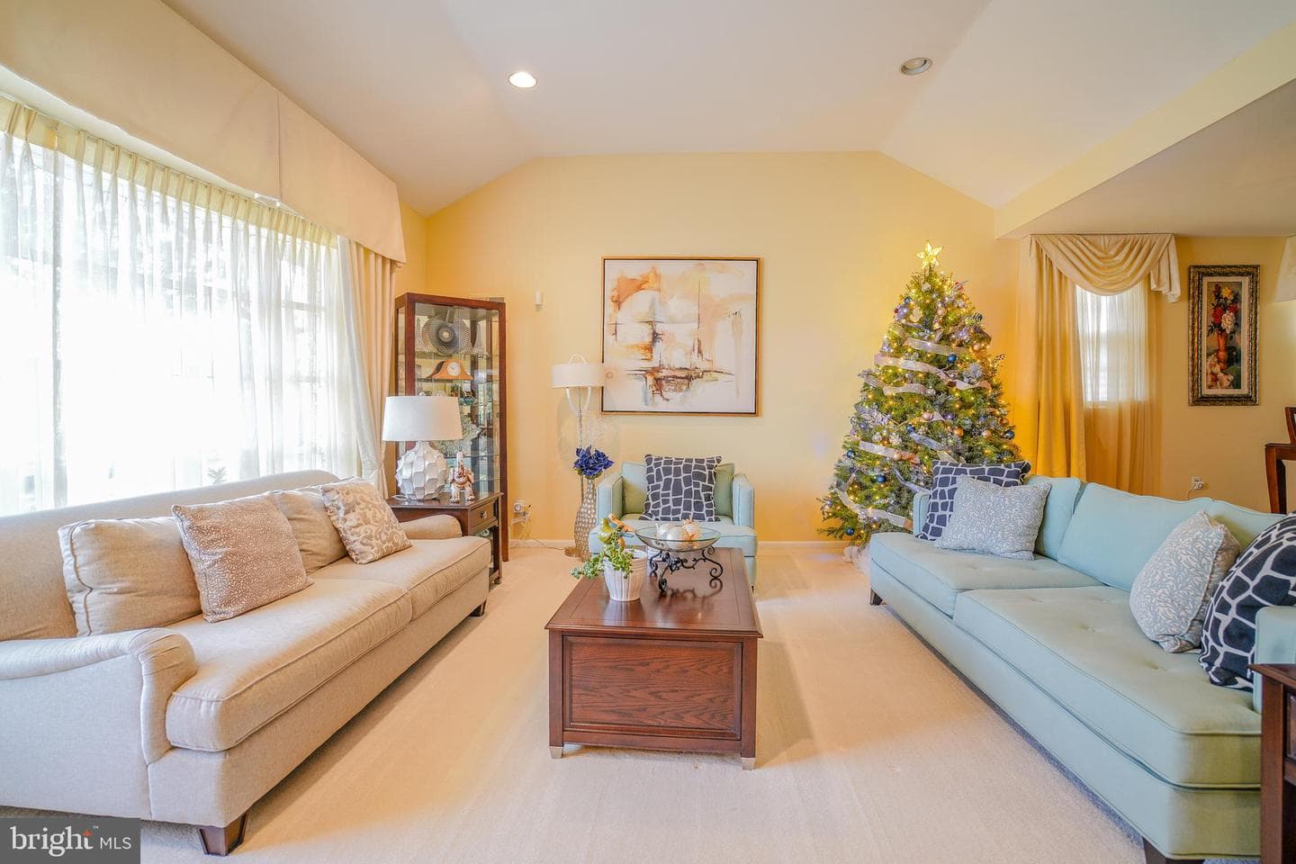 245 Barclay Circle photo 5