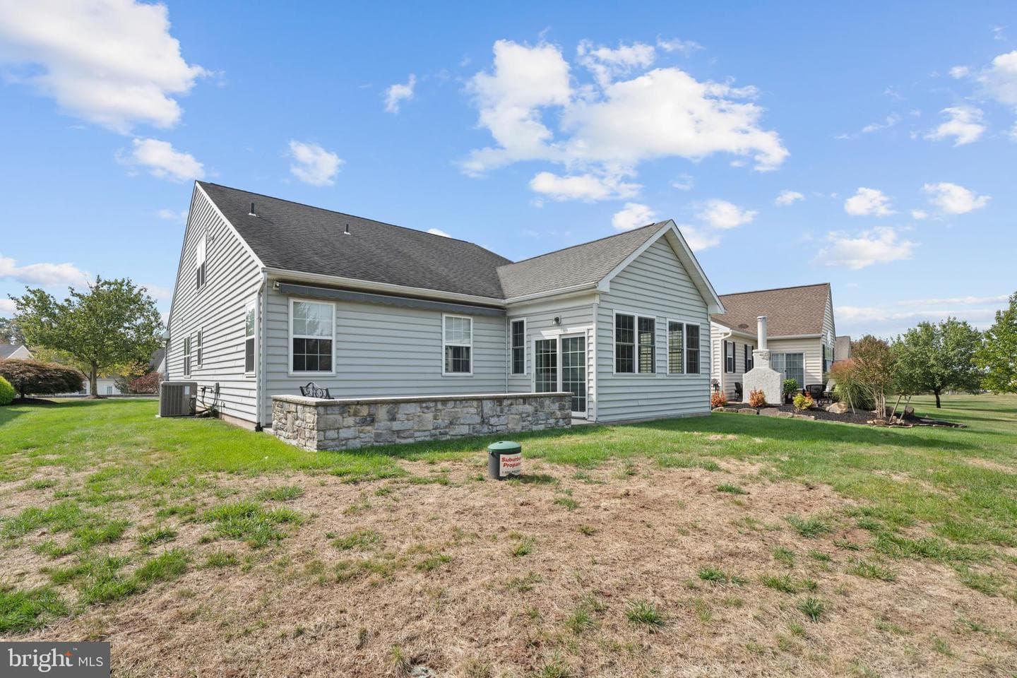 4389 Meadowridge Lane photo 2