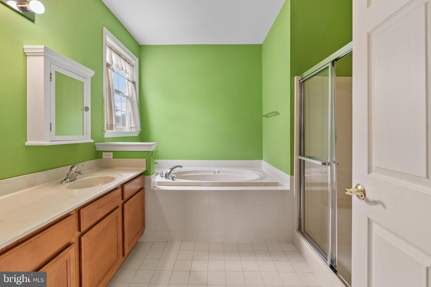 4389 Meadowridge Lane photo 21