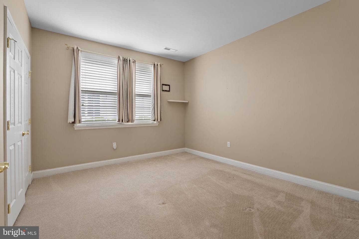 4389 Meadowridge Lane photo 23