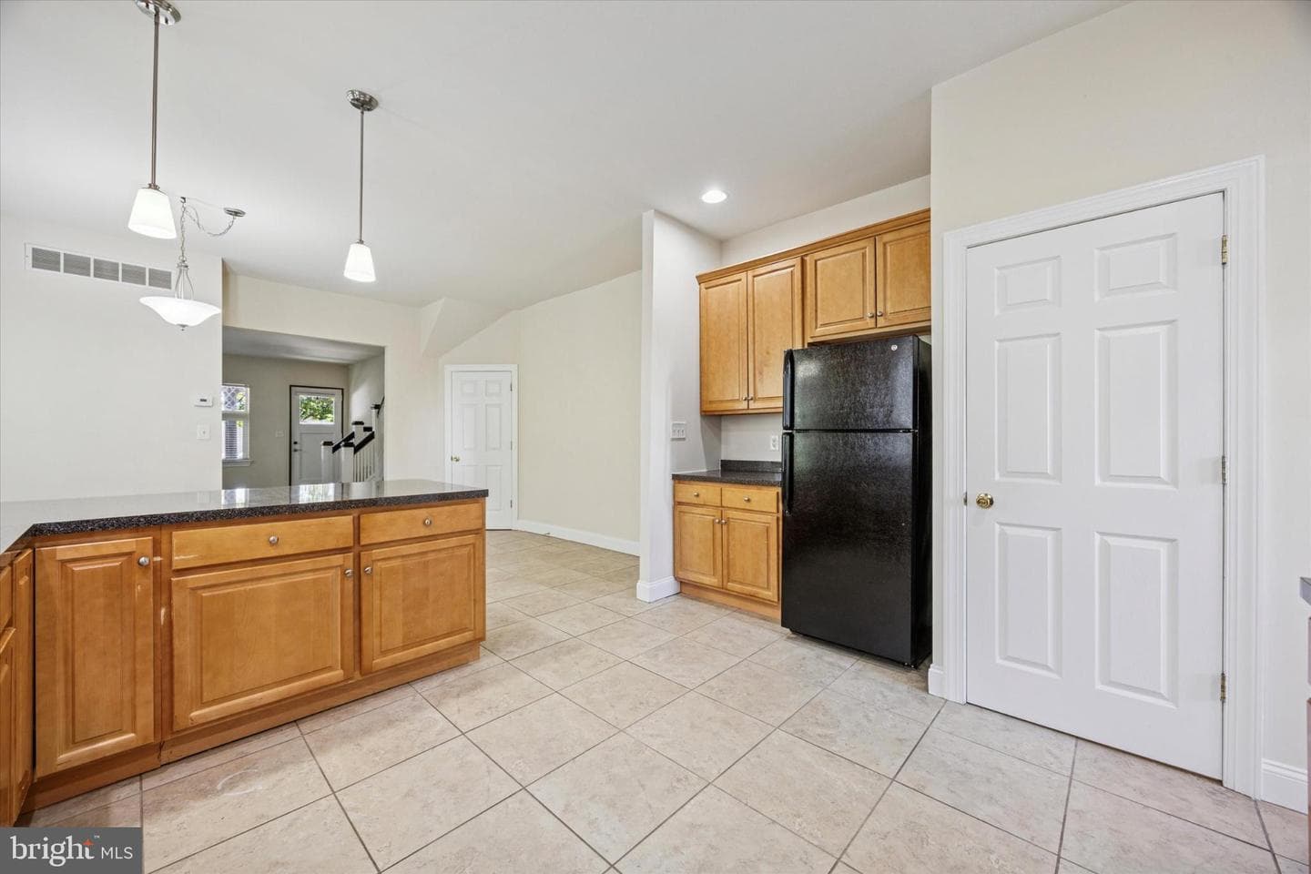 639 High Street photo 9