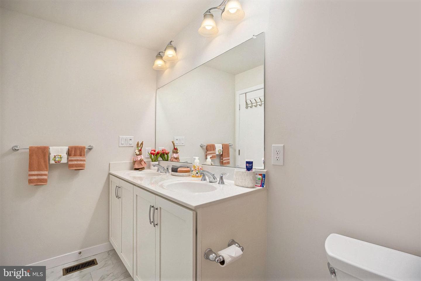 15 Umbrell Drive photo 31