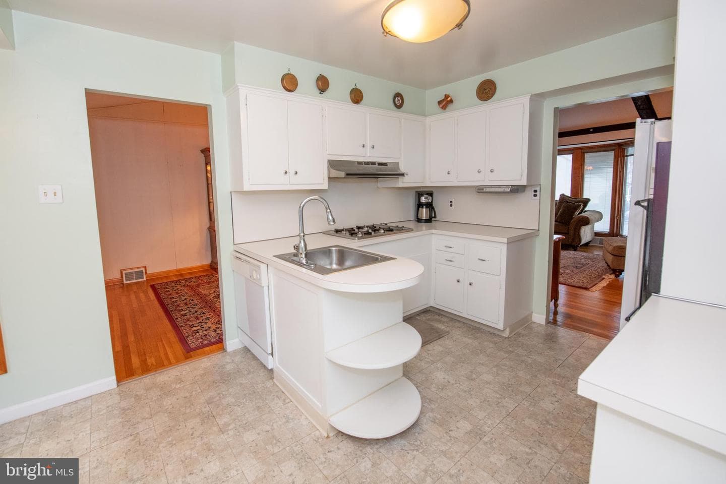 247 Leona Avenue photo 19