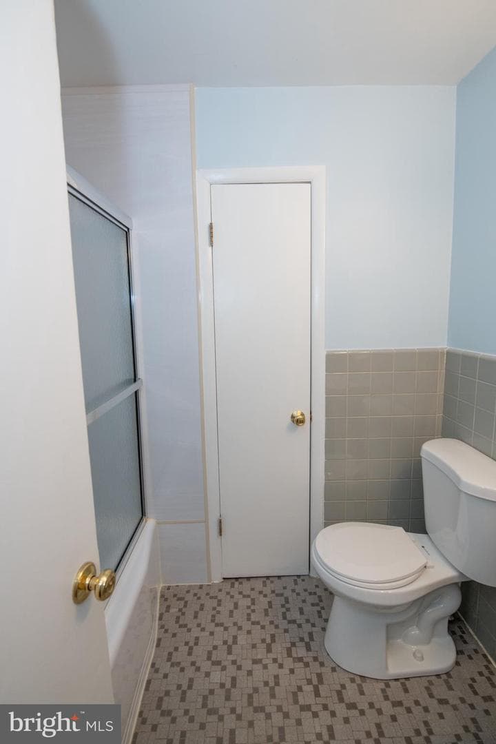 247 Leona Avenue photo 35